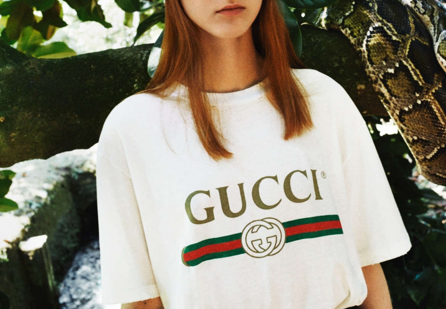 i wear this coz gucci is mainstream t shirt