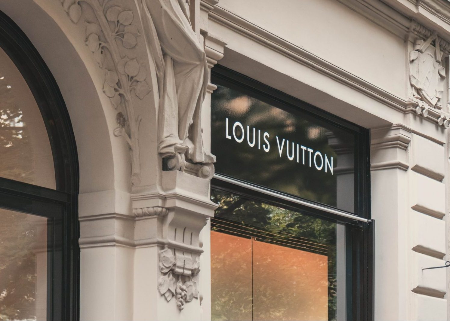 End Forced Arbitration on X: Andowah Newton, counsel for Louis Vuitton  Moët Hennessy, is trying to keep her fight against sexual harassment in  public court instead of forced into arbitration. Her case